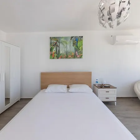 Astounding House With Private Pool And Charming Sea View In Bodrum
